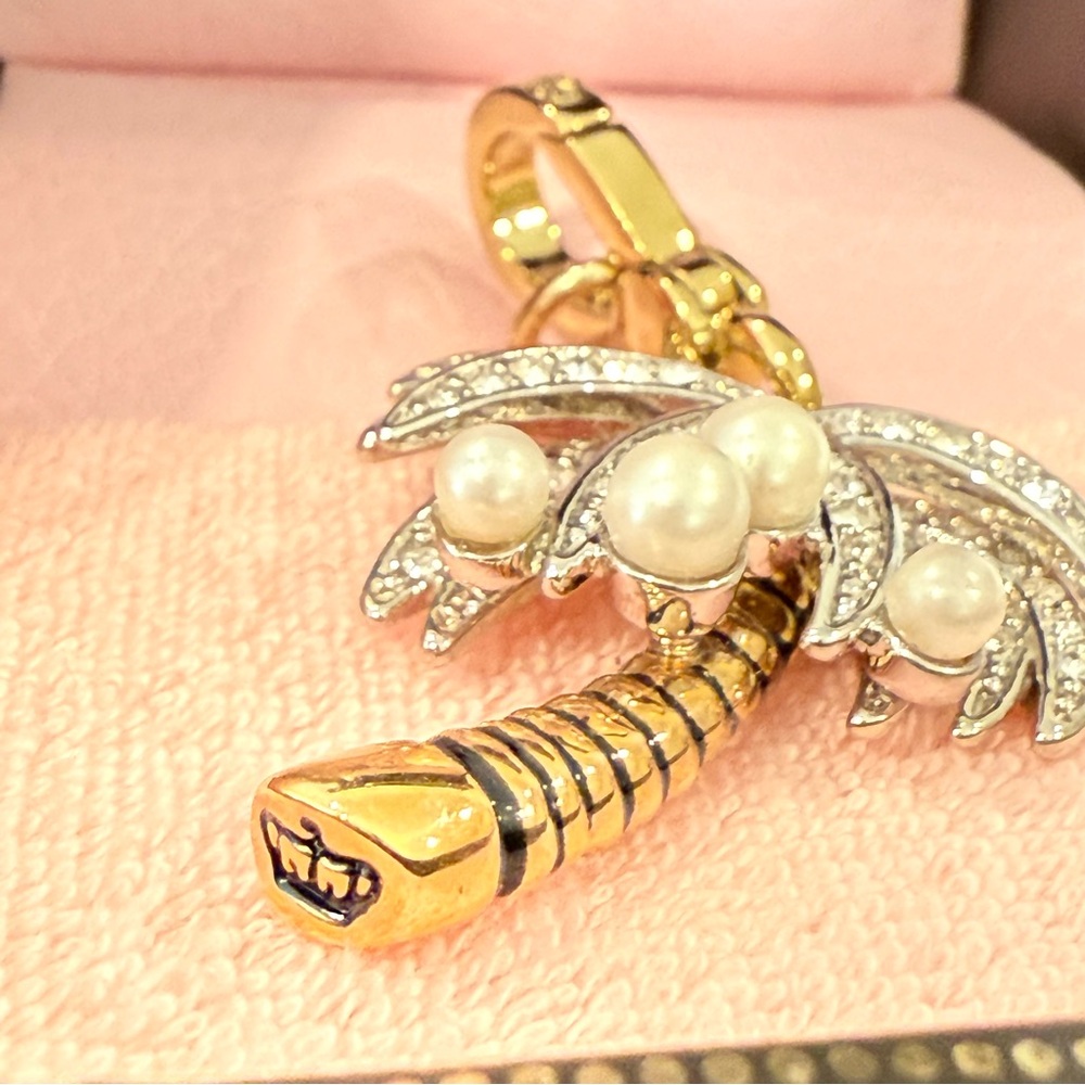 New In Box Juicy Couture Palm Tree Charm Rhinestones & Faux Pearls Beach Theme - Picture 6 of 11